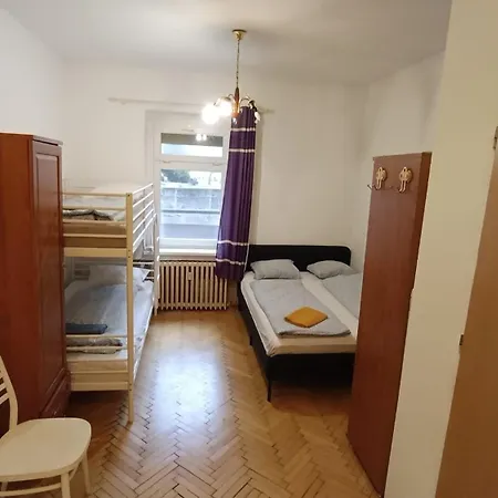 Апартаменты Budget Retro Apar Price Братислава
